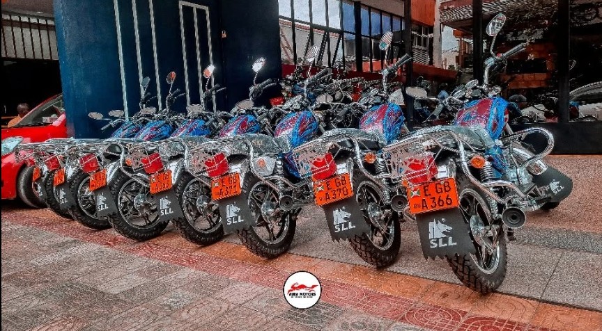 banner AURA MOTORS