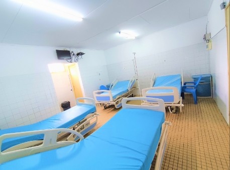 banner Hospitalisation avec environ 130 lits